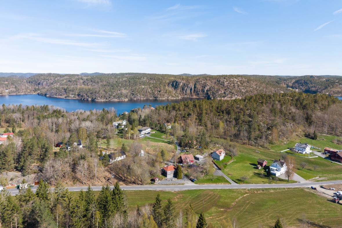 Innholdsrik enebolig i landlige omgivelser på Hope! Koselige omgivelser ...
